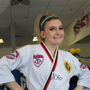 Meet your Posher, Alanis